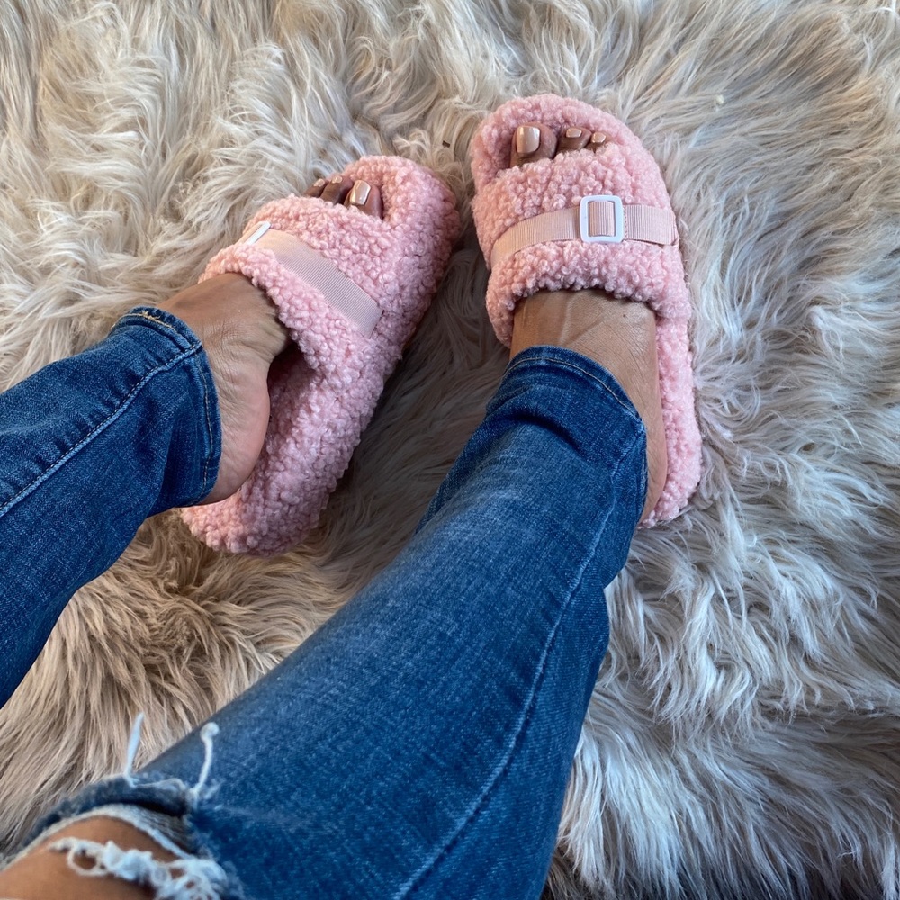 Vegan Sherpa Mauve Slippers Slides - Picture 6 of 7